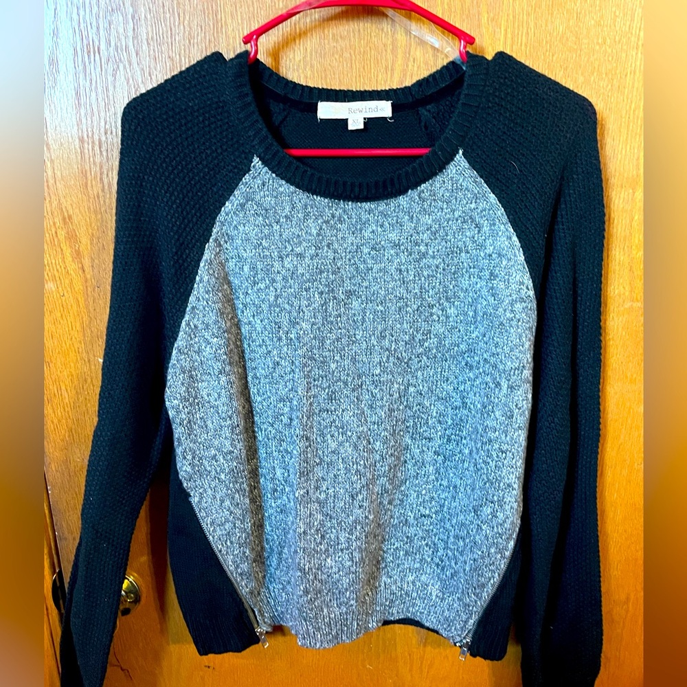 👀😱🎉👀Sweater sips down, both sides, black and gray